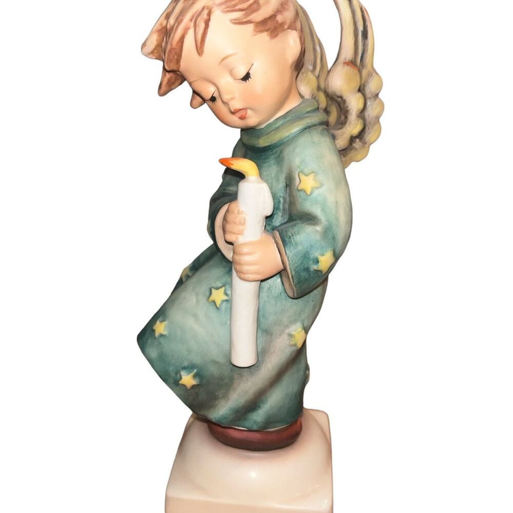 Vintage Goebel Hummel Heavenly Angel 21 II Figurine 9"